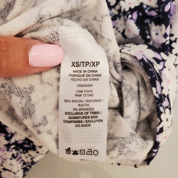 Dynamite Flower Print Top - Picture 7 of 7